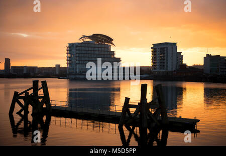 Cardiff Bucht bei Sonnenuntergang, in Cardiff, South Wales, UK. Stockfoto