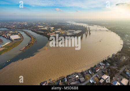 Hochwasser am Rhein, Ruhr Mündung in den Rhein, Artwork Rheinorange, Duisburg, Ruhrgebiet, Nordrhein-Westfalen, Deutschland Stockfoto