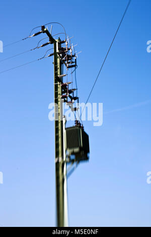 Stream Mast, high-tension Management, Mühle Berg, Strom Stockfoto