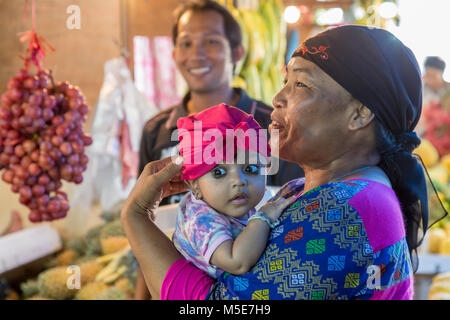 Portrait einer bunten Indonesischen baby Stockfoto