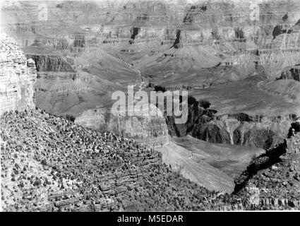 Grand Canyon Village Aussichtspunkte mit Blick über Trinity CREEK AUS DER EL TOVAR. Stockfoto
