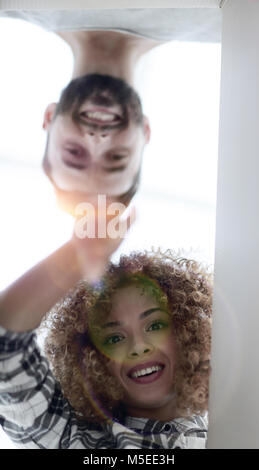 Ansicht von unten, Mann und Frau, die in der Box. Stockfoto