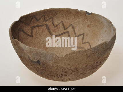 Grand Canyon Keramik c-AD LINO GRAU SCHÜSSEL. BASKETMAKER III, 500-800 AD. Stockfoto