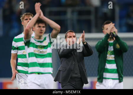 Sankt Petersburg, Russland. 22 Feb, 2018. Head Coach Brendan Rodgers von FK Keltischen reagiert während der UEFA Europa League Umlauf von 32 Fußballspiel zwischen FC Zenit Sankt Petersburg und FK Celtic bei Saint Petersburg Stadion. Quelle: Igor Russak/SOPA/ZUMA Draht/Alamy leben Nachrichten Stockfoto