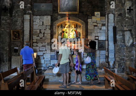 Camargue, Frankreich. Notre Dame de la Mer, Saintes Maries de la Mer. Stockfoto
