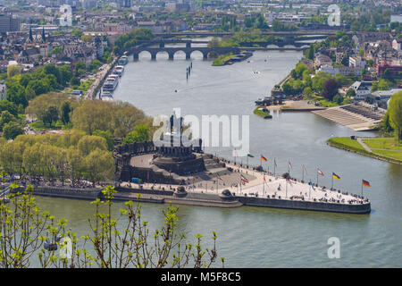 "Deutschen Eck" Deutsches Eck in Koblenz. Der Zusammenfluss von Mosel und Rhein. Stockfoto