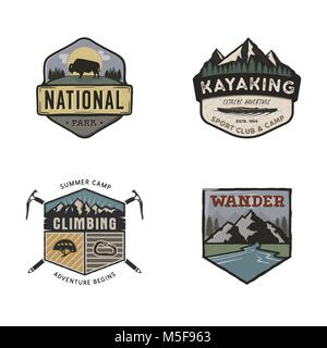 Satz von Vintage Hand gezeichnet Reisen Logos. Camping labels Konzepte. Berg Expedition Abzeichen Designs. Reisen Logos, Firmenschriftzüge Sammlung. Vektor retro Flecken auf weißem Hintergrund Stock Vektor