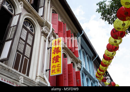Szene aus Chinatown in Singapur mit Laternen zum Chinesischen Neuen Jahr Stockfoto
