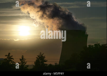 Frankreich, Kernkraftwerk. Saint-Vulbas, Bugey, Frankreich Stockfoto