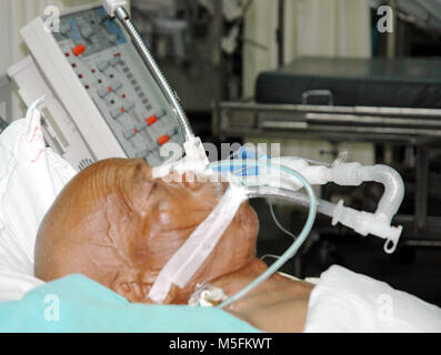 Patient im Krankenhaus, Bhopal, Madhya Pradesh, Indien, Asien Stockfoto