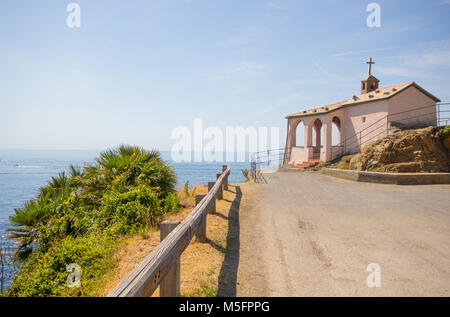 Kapelle Madonnina della Punta in Imperia, La Spezia Provinz, in der Nähe der Cinque Terre und ligurische Küste, Italien. Stockfoto