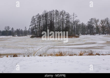 Palace Park in Bialowieza Dorf in der Mitte von Bialowieza Forest, Woiwodschaft Podlachien von Polen Stockfoto