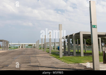 BARCELONA, Spanien - 2. SEPTEMBER 2017: Blick auf das Cosmo Caixa, ein Science Museum in Barcelona, Katalonien, Spanien. Stockfoto