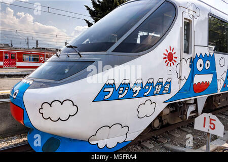 Fujikawaguchiko, Japan. 22 Mai, 2017. Kawaguchiko Bahnhof in der Nähe des Mount Fuji. Japan's Mount Fuji gewinnt zum UNESCO-Weltkulturerbe. Stockfoto