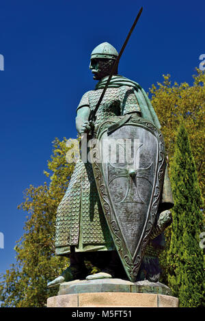 Statue des ersten Königs von Portugal Afonso Henriques in Guimaraes Stockfoto