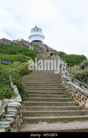 Eine Treppe führt nach oben zu den alten Leuchtturm Cape Point, Kapstadt, Südafrika Stockfoto