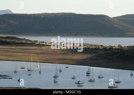 Gariep Dam Hafen mit Wasser sehr niedrig wegen der Dürre, Südafrika Stockfoto