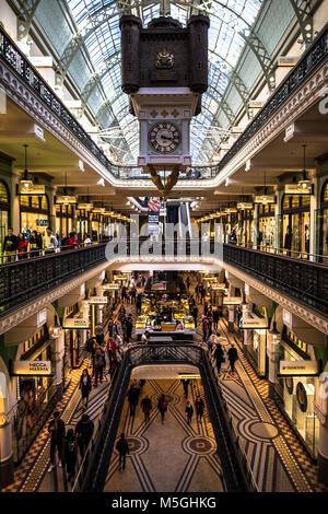 Das Queen Victoria Building ist ein hervorragendes Beispiel für die Grand retail Gebäude aus der Ära Victorian-Federation in Australien Stockfoto