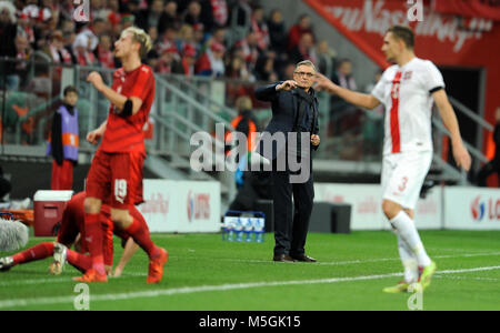 WROCLAW, Polen - November 17, 2015: EURO 2016 Europameisterschaft freundliches Spiel Polen - Tschechische Republik o/p Adam Nawalka Stockfoto