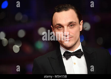 23 Februar 2018, Deutschland, Berlin: Berlinale, Ankunft, "in den Gaengen', ('In den Gängen"): Der Schauspieler Franz Rogowski. Der Film ist als Teil der Berlinale. Foto: Britta Pedersen/dpa Stockfoto