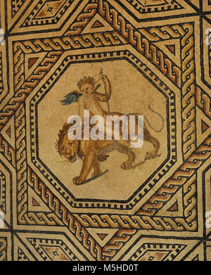 Dionysos Mosaik. Detail. 3. Jahrhundert. Roman. Ist der Boden der Festsaal eingerichtet, auf der Westseite des Peristyl eines großen Hauses. Die Bilder des Dionysos mit mänaden und Satyrn markieren Sie den festlichen Charakter der Halle. In Köln gefunden. Römisch-germanisches Museum. Köln. Deutschland. Stockfoto