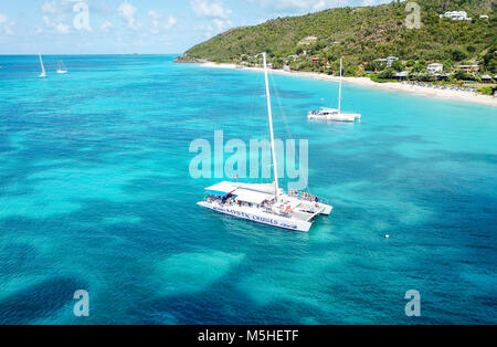 Mystic Cruises Touristenkatamaran, Turner's Beach, Picarts Bay, Antigua Stockfoto