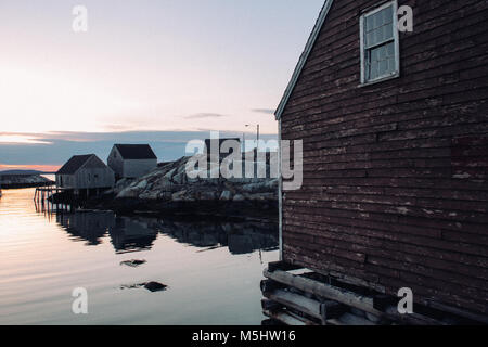 Boote gebunden in Peggy's Cove, Nova Scotia Stockfoto