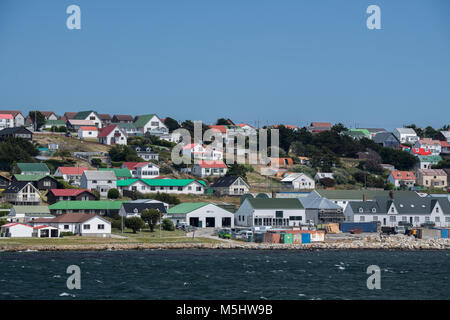 Falklandinseln, East Falkland, Stanley (aka Port Stanley) Blick auf die bunten Häuser von Stanley. Stockfoto