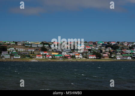 Falklandinseln, East Falkland, Stanley (aka Port Stanley) Blick auf die bunten Häuser von Stanley. Stockfoto