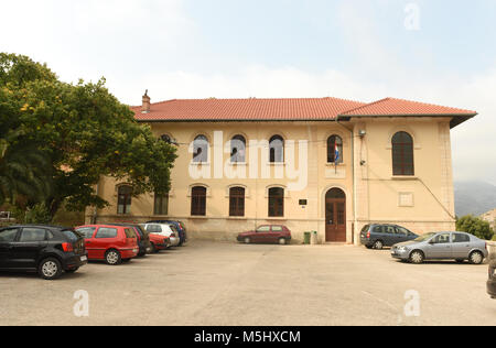 Lastovo, Kroatien - August 2017: Lastovo Grundschule, auf der Insel Lastovo Kroatien Stockfoto