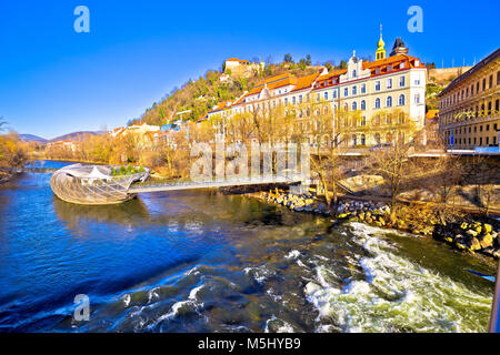 Stadt Graz Mur Insel und Schlossberg, Steiermark in Österreich Stockfoto