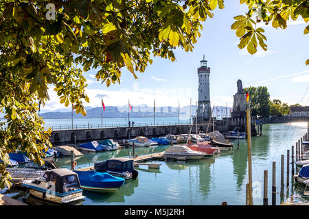 Deutschland, Lindau, Bodensee, angelegte Boote im Hafen Stockfoto