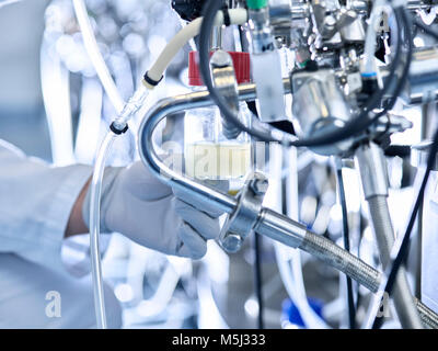 Close-up des Techniker arbeiten im Labor Stockfoto