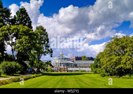 Kopenhagen, Seeland Region/DÄNEMARK - 2017/07/26: City Center - Universität der Botanische Garten mit historischen Gewächshäusern Pavillons Stockfoto