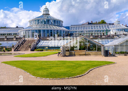 Kopenhagen, Seeland Region/DÄNEMARK - 2017/07/26: City Center - Universität der Botanische Garten mit historischen Gewächshäusern Pavillons Stockfoto