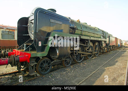 Crewe Heritage Center ist ein Eisenbahnmuseum in Crewe, England. Durch die Crewe Heritage Trust, das Museum zwischen Bahnhof und Crewe Crewe befindet sich verwaltet; der Ort war der Ort der "alten Werk", das Anfang der 1980er abgerissen wurde 1987 gegründet und 1992 umbenannt in Crewe Eisenbahn Alter durch den Besitz eingetragene Wohltätigkeitsorganisation. das Museum in seinen ursprünglichen Namen von Crewe Heritage Center Anfang 2008 zurück. Das Museum ist im alten London, Midland and Scottish Railway Hof, Stockfoto