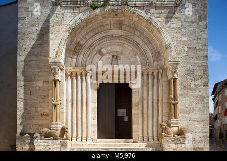 Portal, Collegiata oder Pieve di Osenna, San Quirico d'Orcia, Toskana, Italien, Europa Stockfoto