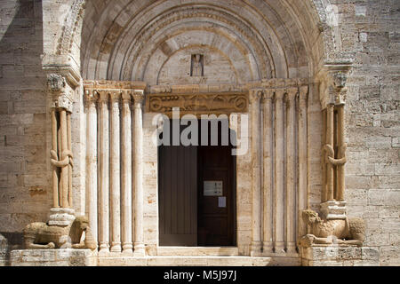 Portal, Collegiata oder Pieve di Osenna, San Quirico d'Orcia, Toskana, Italien, Europa Stockfoto