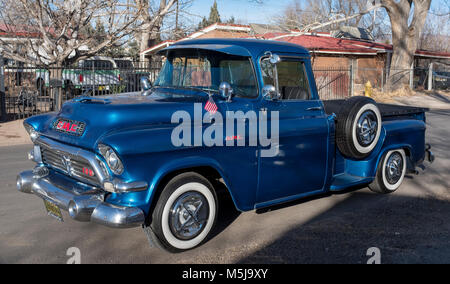 Jahrgang 100 GMC Pickup Truck Stockfoto