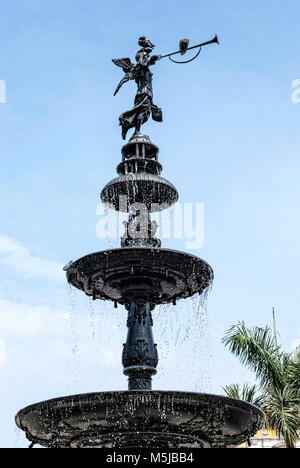 Brunnen am Hauptplatz von Lima / Fuente Plaza Mayor de Lima Stockfoto