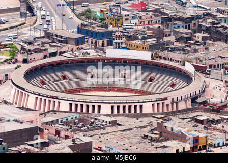 Vista de Lima desde el Cerro San Cristóbal/Luftaufnahme von Lima von San Cristobal Hügel. Stockfoto