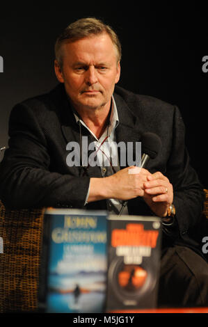 Schriftsteller Ian Rankin, nimmt an Konferenz am Quais du Polar, Lyon, Frankreich Stockfoto