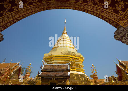 CHIANG MAI, Thailand, 18. Februar 2017 - Wat Phra That Doi Suthep Tempel, Chiang Mai, Thailand Stockfoto