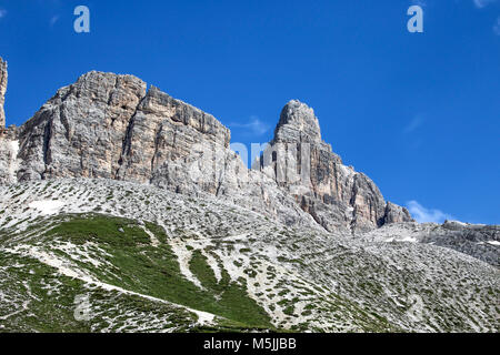 Entlang der Spaziergang Tre Cime di Laveredo Trail, drei der berühmtesten Gipfel der Dolomiten, in den Sextner Dolomiten, Italien, Europa Stockfoto