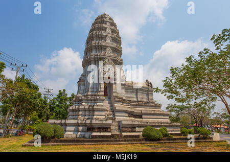 SAMUT PRAKAN, THAILAND, März 6, 2017 - Stupa von Phra Mahathat Ratchaburi im Alten Stadtpark, Muang Boran, Provinz Samut Prakan, Thailand Stockfoto