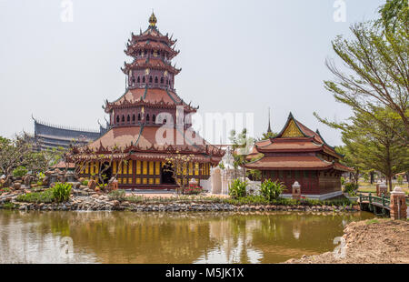 SAMUT PRAKAN, THAILAND, März 6, 2017 - Die Phra Kaew Pavillon im Alten Stadtpark, Muang Boran, Provinz Samut Prakan, Thailand Stockfoto