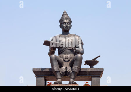 SUKHOTHAI, THAILAND, Februar, 23, 2017 - Denkmal von König Ramkhamhaeng der Große in Sukhothai Historical Park, Thailand Stockfoto