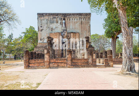 SUKHOTHAI, THAILAND, Februar, 23, 2017 - Wat Si Chum Tempel, Sukhothai Historical Park, Thailand Stockfoto