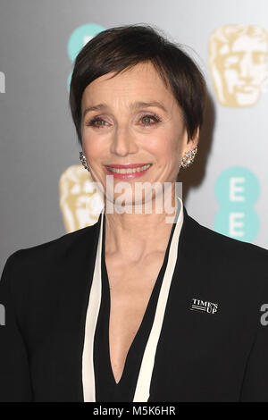 Kristin Scott Thomas besucht die EE British Academy Film Awards (BAFTA) in der Royal Albert Hall in London. 18. Februar 2018 © Paul Treadway Stockfoto