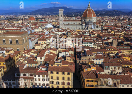 Ansicht von oben auf die Kathedrale von Florenz (Duomo di Firenze) Stockfoto
